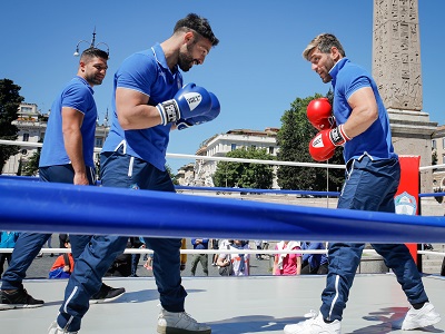 Esibizione dei pugili delle Fiamme Azzurre durante la Giornata della Polizia Penitenziaria a Piazza del Popolo il 16 maggio 2019