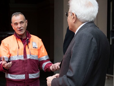 Lavori di Pubblica Utilità Incontro tra Sergio Mattarella e i detenuti-giardinieri impegnati nella pulizia dei Giardini del Quirinale