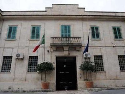La facciata della casa circondariale di Ragusa