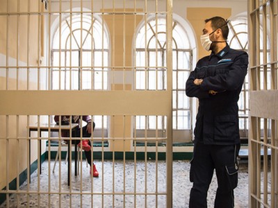 Mascherine conformi - foto di Giovanni e Hermes Mereghetti_