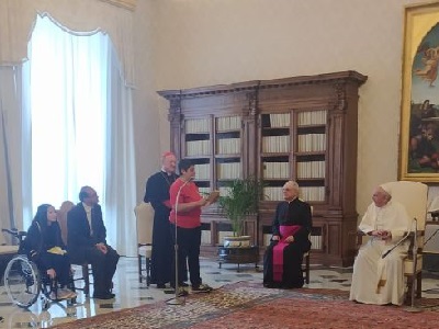 La capitana dell'Atletico Diritti in udienza da papa Francesco 20 maggio 2020