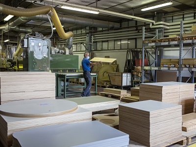 laboratorio falegnameria imagoeconomica