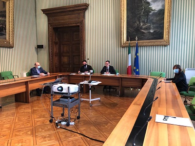 I partecipanti alla Prima riunione della Commissione per l'architettura penitenziaria all'interno della Sala Livatino 