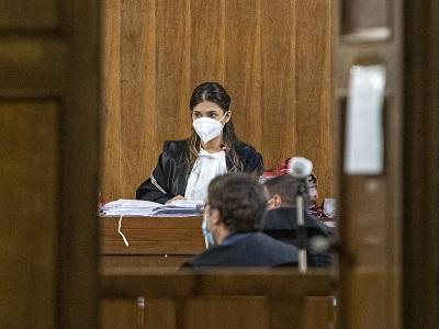 Magistrata al lavoro in un'Aula del Tribunale di MIlano