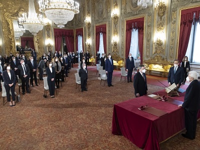 Foto di gruppo dei ministri del governo Draghi al Quirinale - 13 febbraio 2021