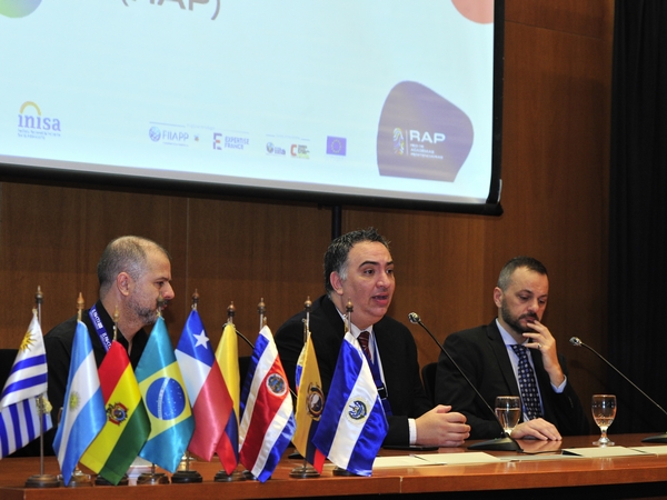 Montevideo: il tavolo della Presidenza della Presidenza della Rete delle Accademie Penitenziarie