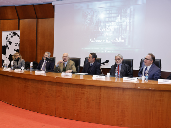 Il convegno sulla mostra fotografica dell'Ansa dedicata a 'L'eredità di Giovanni Falcone e Paolo Borsellino' presso la Scuola di Roma del Dap