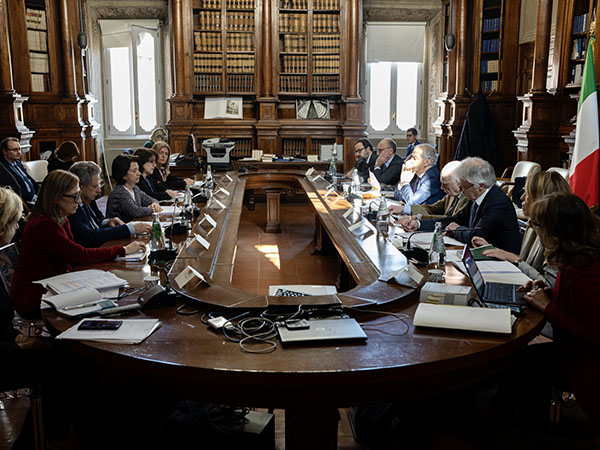 Roccella Piantedosi Nordio: tavolo interministeriale sulla violenza contro le donne