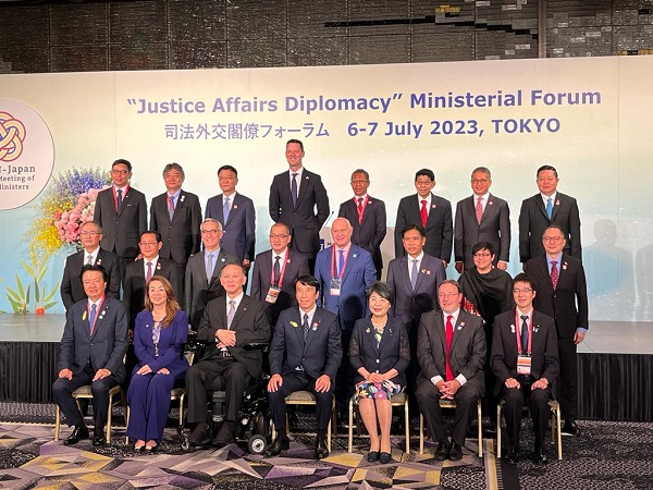 Foto di gruppo G7 ministri della Giustizia Tokyo (Credit: ministero della Giustizia)