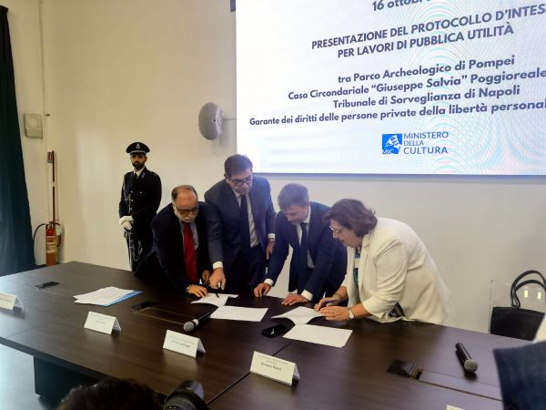 Firma protocollo lavori pubblica utilità Pompei_16 ottobre (Credit: Ministero della Giustizia)