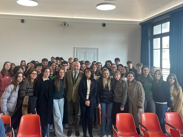 Il ministro Nordio al liceo ginnasio statale "Antonio Canova" di Treviso (Credit: Ministero della Giustizia)
