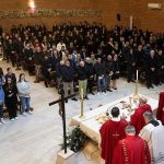 Papa Francesco apre la Porta Santa (Dicastero per la Comunicazione, Città del Vaticano)