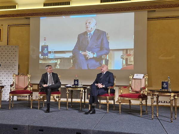 Nordio al Forum Stresa 2025 intervistato da Gian Marco Chiocci
