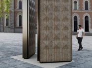 Milano: davanti San Vittore la prima Porta della Speranza