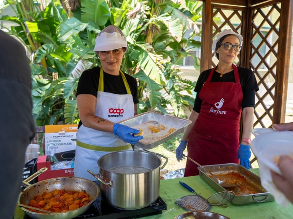 Rebibbia: pranzo con la pasta fresca fatta dalle detenute