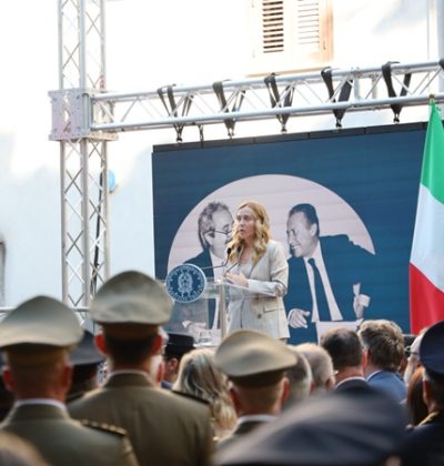 La presidente del Consiglio, Giorgia Meloni, alla cerimonia di svelamento della Croma di Falcone al Museo del Presente, Palermo, 13 luglio 2026.