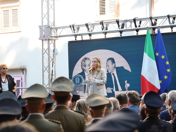 La presidente del Consiglio, Giorgia Meloni, alla cerimonia di svelamento della Croma di Falcone al Museo del Presente, Palermo, 13 luglio 2026.