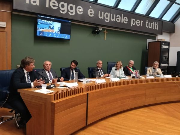 La conferenza all'interno dell'Aula