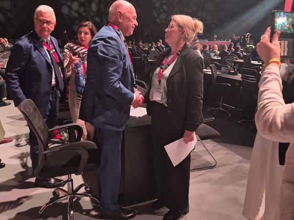 Carlo Nordio saluta omologa della Finlandia, Leena Meri - Abu Dhabi - 27 settembre 2026 - foto del Ministero della Giustizia