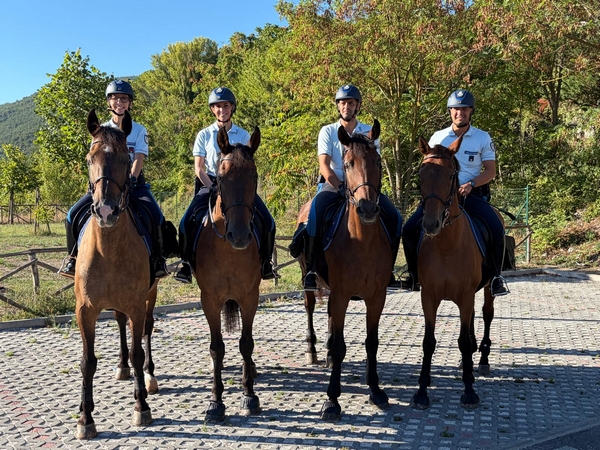 Quattro cavalieri della Polizia penitenziaria alla 47ª Cavalcata di Satriano